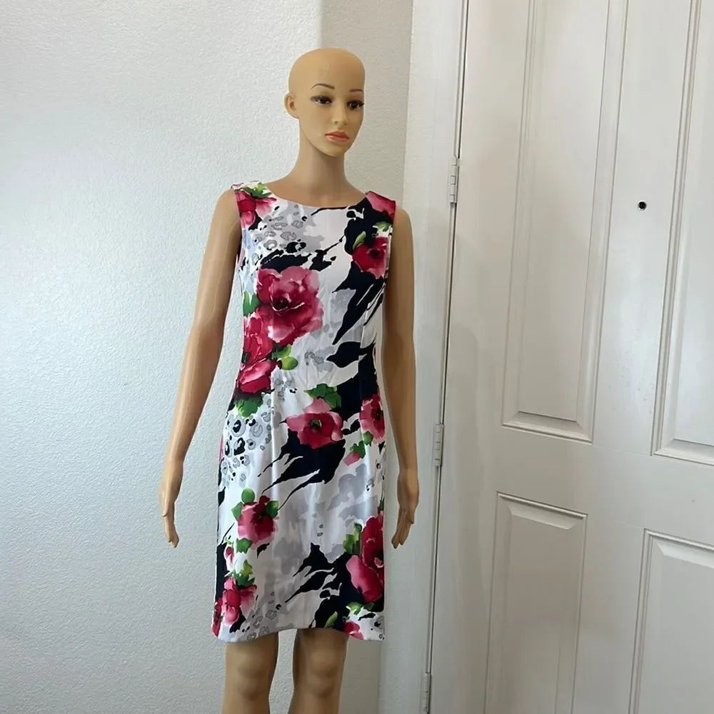 Connected Apparel Dress Sz 4 Scoop Neck Sleeveless Mini White Black Red Floral
